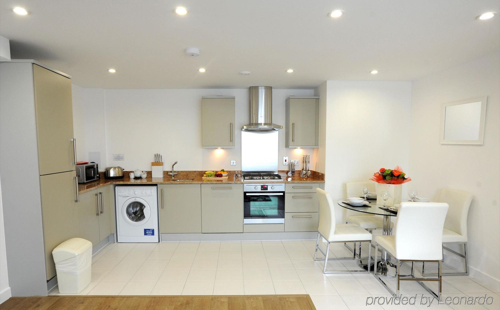 Apple Apartments Limehouse Basin * Londen